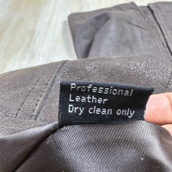 Pow Wow 100% Leather Classic Chic Elegant Workwear Professional Pencil Skirt 10 - Picture 13 of 13